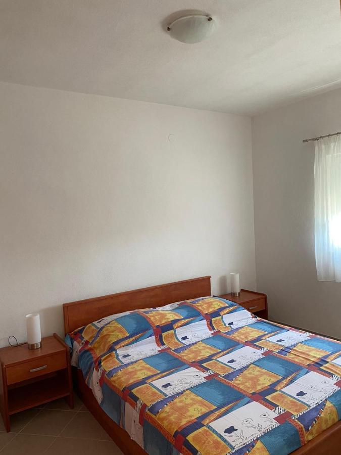 Apartmani Mima Nečujam Eksteriør bilde